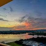 Funxvivid Seaview 2Br 2Cp Near Sg Ciq Ksl Zoojb Free Netflix Wifi